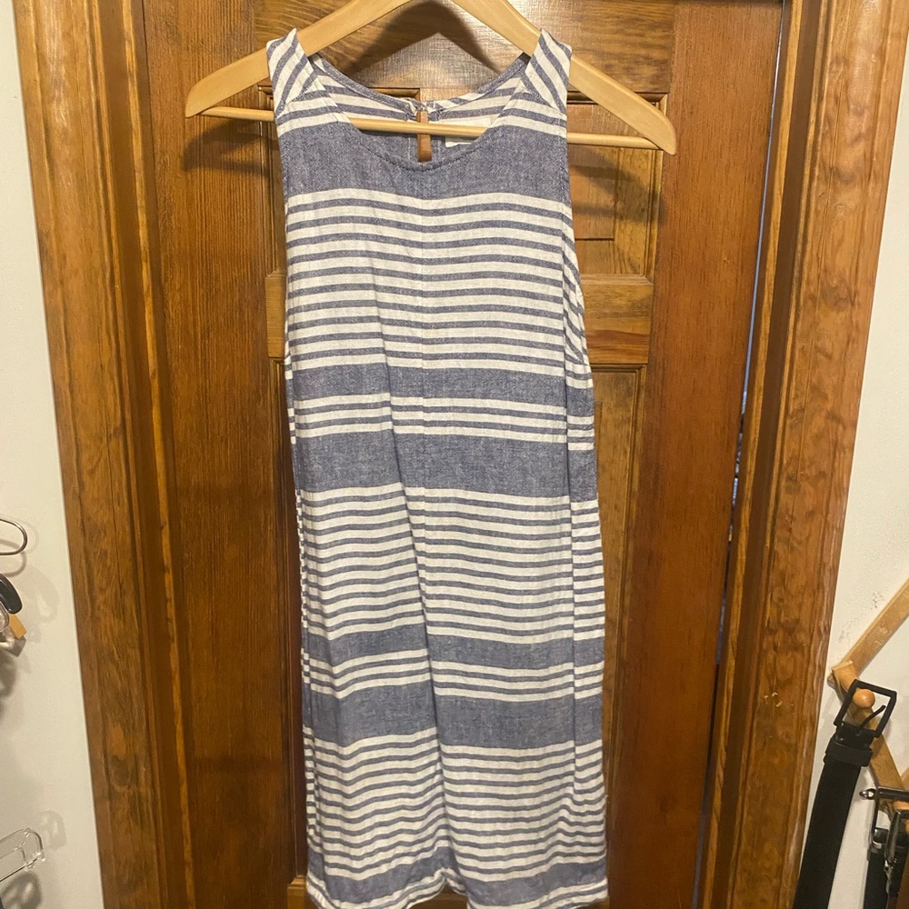 Women’s linen summer dress